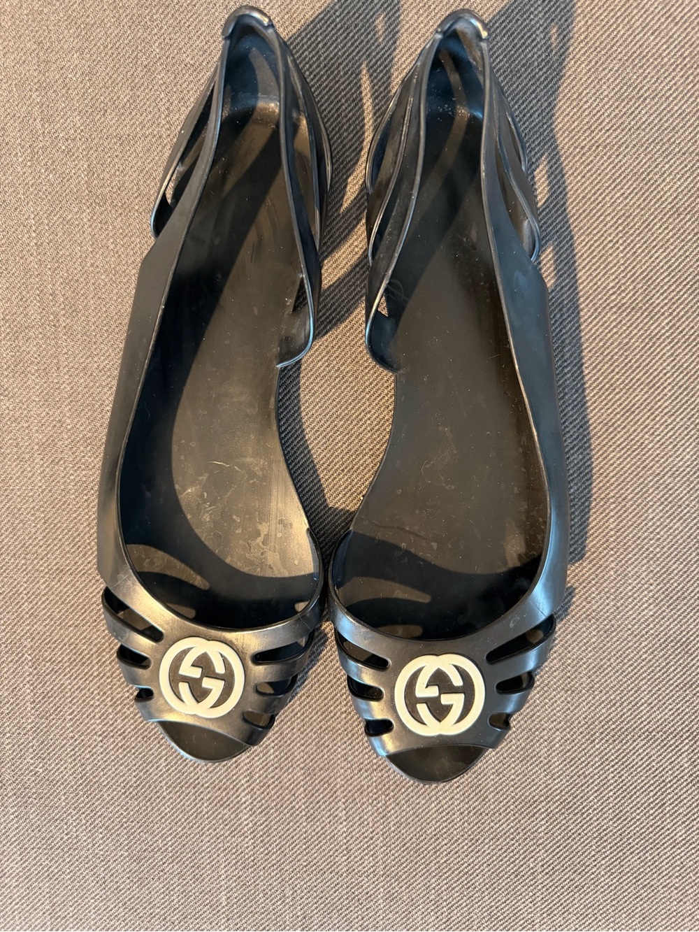 Gucci Black Jelly Peep-Toe Flats with white Double G Accent size 38/38.5
